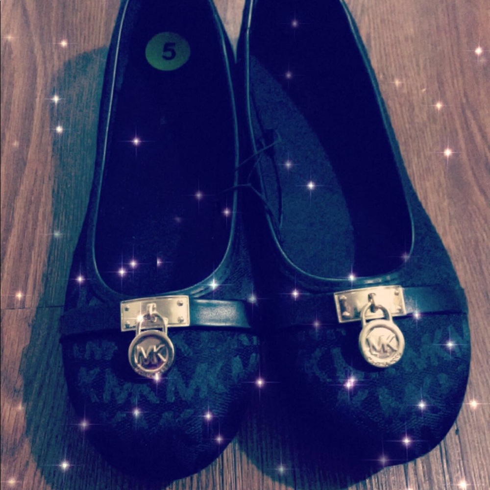New Michael kors flats size 5